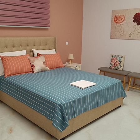 دروسيا Ebony And Ivory Suites المظهر الخارجي الصورة